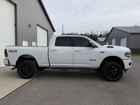 Used 2021 RAM 2500 Big Horn w/ Level 2 Equipment Group AWD/4WD image 5