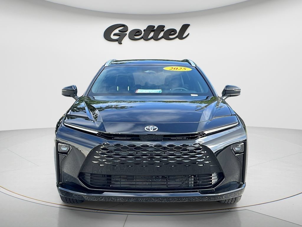 Used 2025 Toyota Crown Signia AWD/4WD image 2