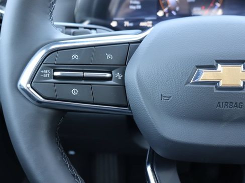 New 2026 Chevrolet Equinox LT w/ Convenience Package II AWD/4WD image 8