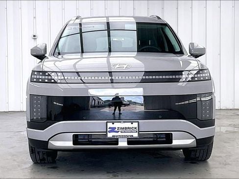 Certified 2026 Hyundai Ioniq 9 SE AWD/4WD image 3