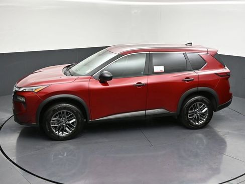 Certified 2025 Nissan Rogue S image 25