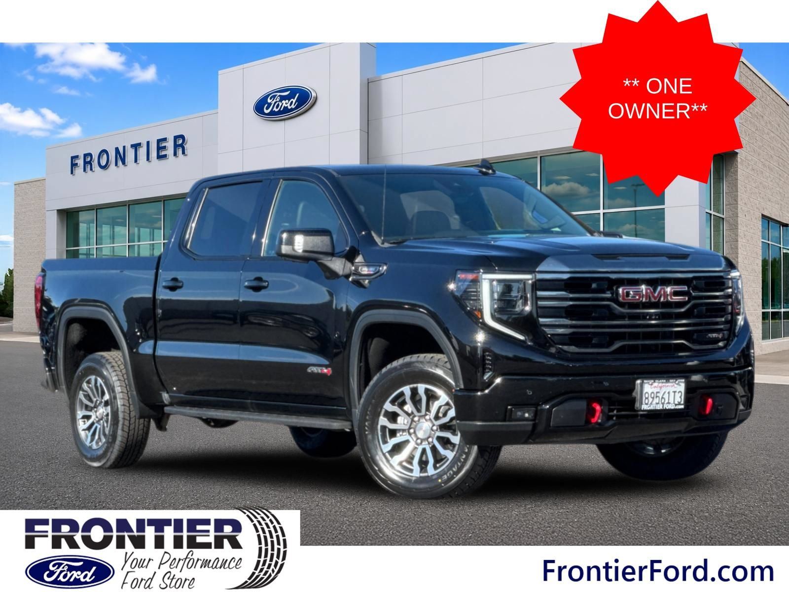 Used 2023 GMC Sierra 1500 AT4 w/ AT4 Premium Package AWD/4WD image 3
