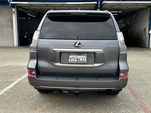 Used 2020 Lexus GX 460 Premium w/ Premium Package AWD/4WD image 6