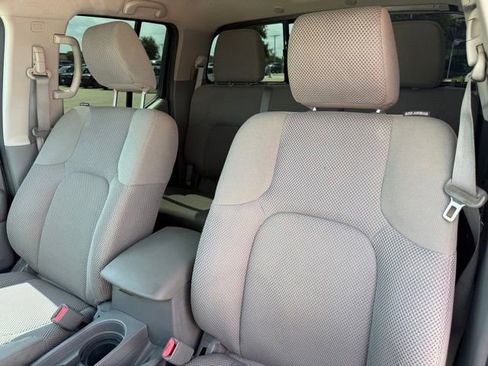 Used 2017 Nissan Frontier SV RWD image 10