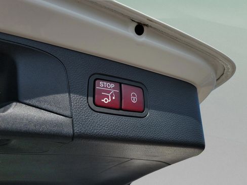 Certified 2022 Mercedes-Benz GLC 300 4MATIC image 6