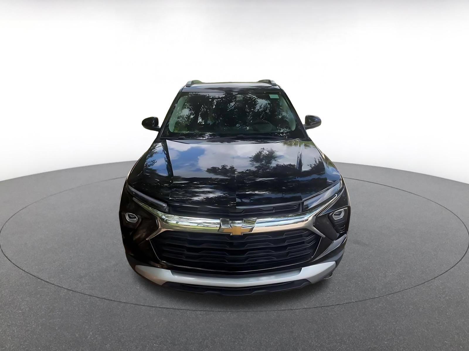 Used 2025 Chevrolet TrailBlazer LT FWD image 4