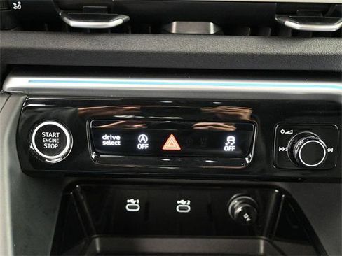 Certified 2025 Audi Q5 Premium Plus w/ Premium Plus image 23