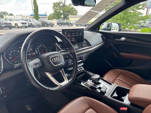 Used 2023 Audi Q5 2.0T Premium w/ Convenience Package AWD/4WD image 10