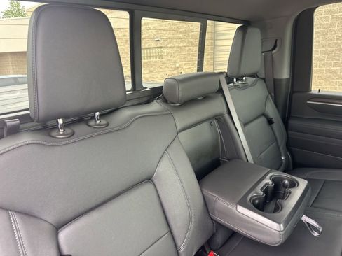 Certified 2025 GMC Sierra 2500 SLT w/ SLT Premium Package AWD/4WD image 23