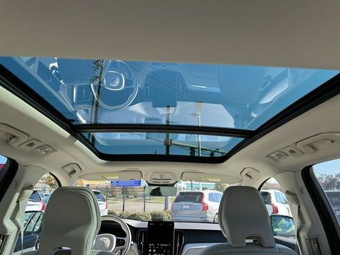 New 2026 Volvo XC60 B5 Ultra w/ Climate Package image 14