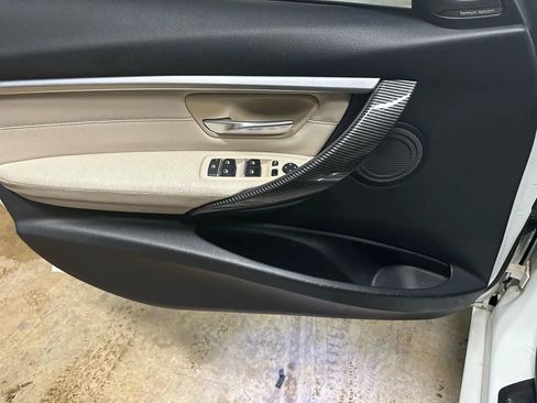 Used 2016 BMW 328i Sedan RWD image 16