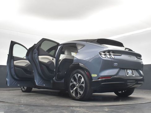 Used 2023 Ford Mustang Mach-E Premium image 38