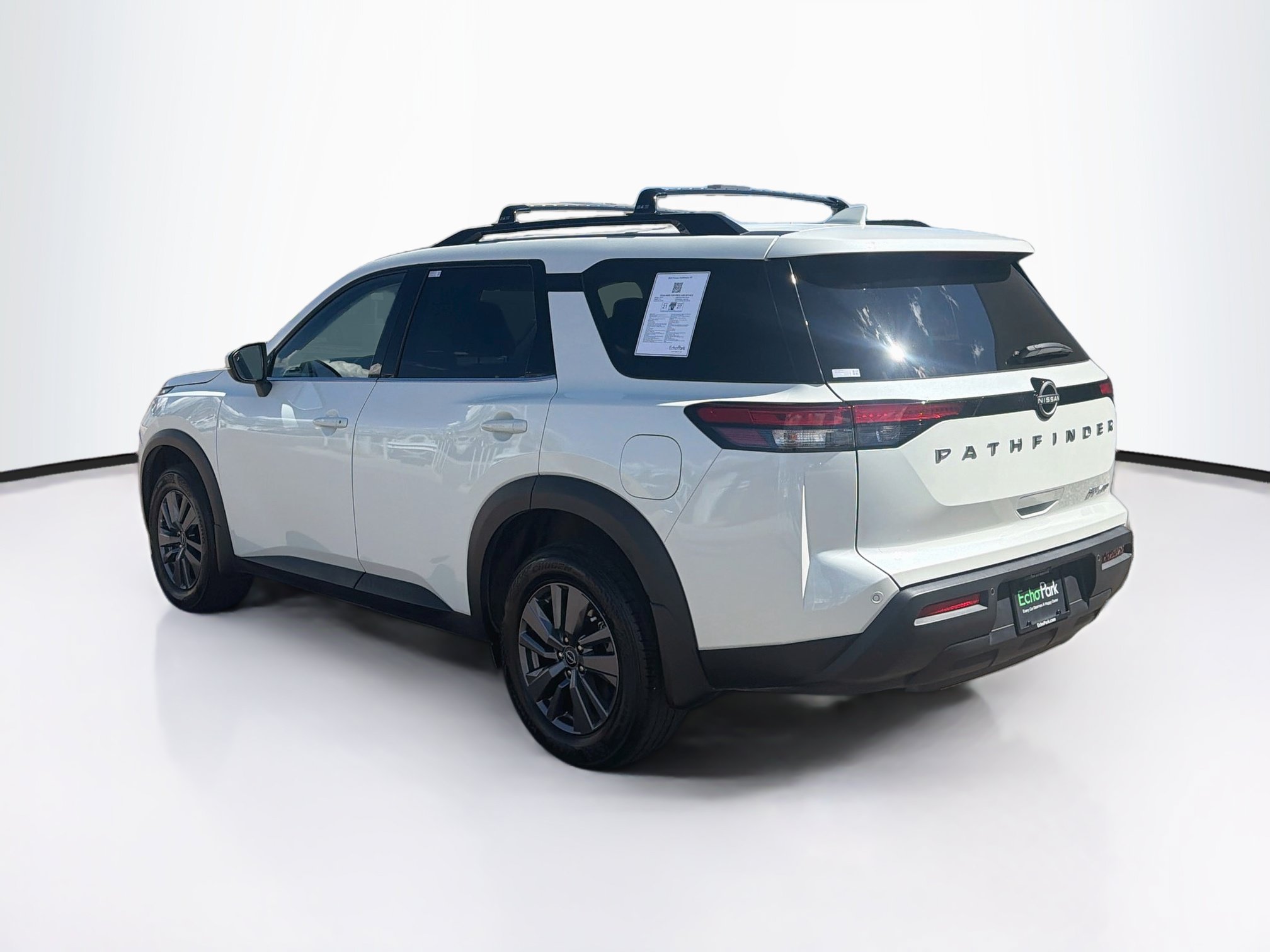 Used 2024 Nissan Pathfinder SV AWD/4WD image 5