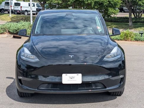 Used 2023 Tesla Model Y Long Range AWD/4WD image 9