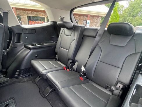 Used 2021 Kia Telluride LX AWD/4WD image 13