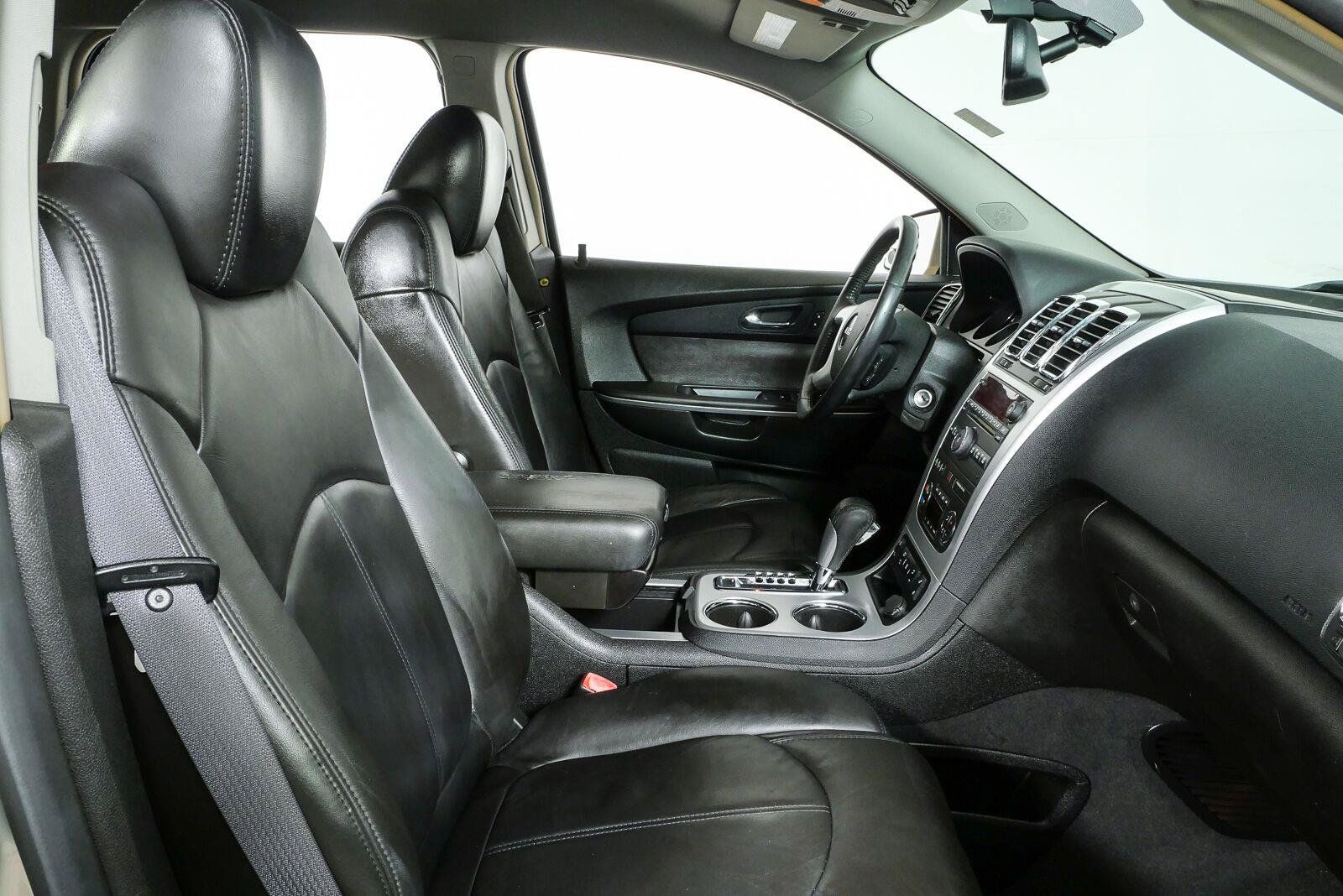 Used 2008 GMC Acadia SLT w/ Convenience Package FWD image 21