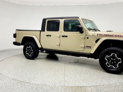 Used 2022 Jeep Gladiator Rubicon w/ LED Lighting Group AWD/4WD image 3