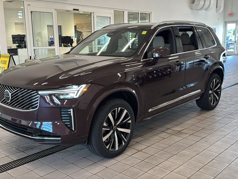 New 2026 Volvo XC90 B5 Core AWD/4WD image 9