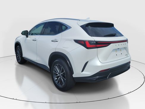 Certified 2025 Lexus NX 350 AWD w/ Premium Package image 4