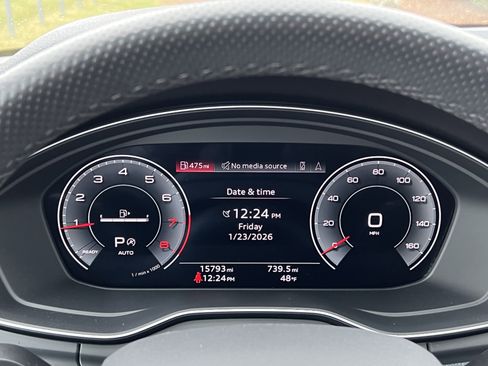 Used 2025 Audi Q5 2.0T Premium Plus w/ Premium Plus Package image 21