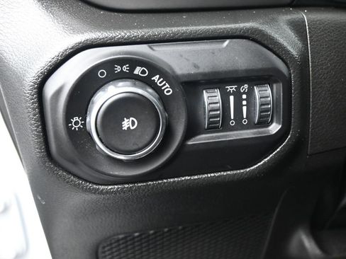 Used 2022 Jeep Wrangler Sport S image 21