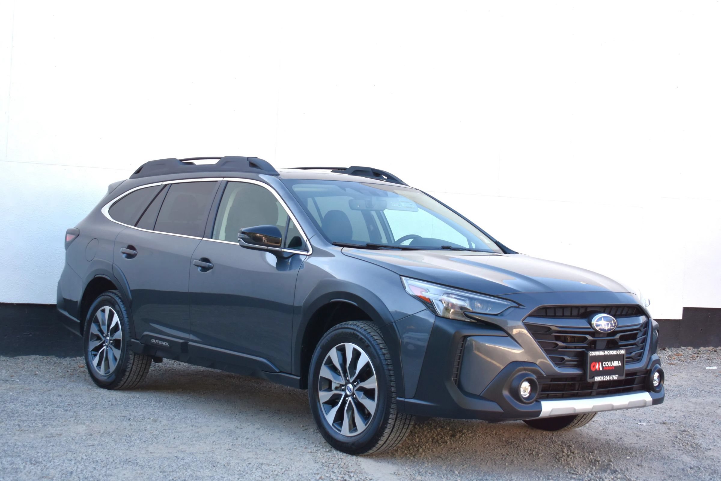 Used 2023 Subaru Outback Limited AWD/4WD image 1