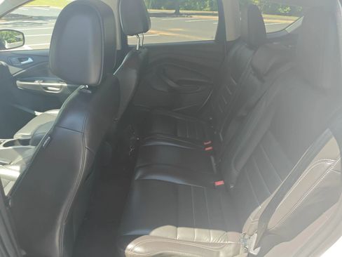 Used 2016 Ford Escape SE w/ SE Leather Comfort Package AWD/4WD image 15