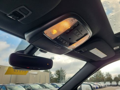 Used 2020 Jeep Grand Cherokee Limited image 30