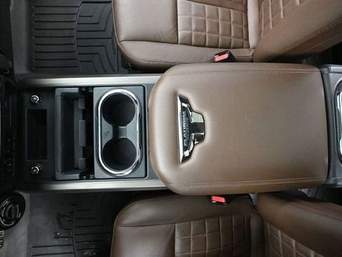 Used 2021 Nissan Titan Platinum Reserve w/ Moonroof Package image 37