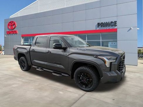 New 2025 Toyota Tundra Limited image 2