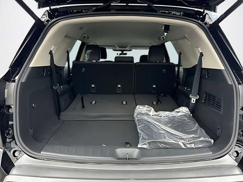 New 2026 Nissan Pathfinder SL AWD/4WD image 35