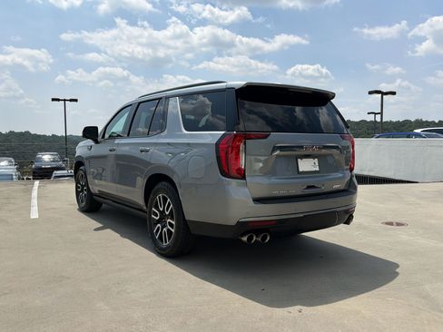 Used 2024 GMC Yukon AT4 w/ AT4 Premium Plus Package AWD/4WD image 3