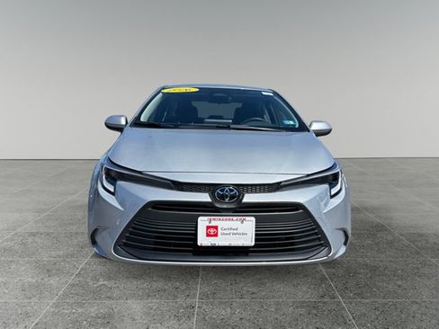 Certified 2026 Toyota Corolla LE FWD image 9