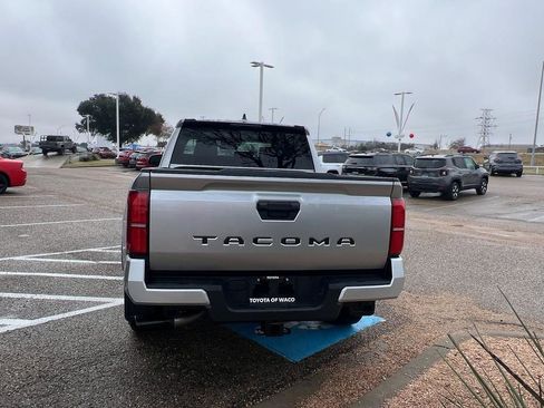 Used 2025 Toyota Tacoma SR5 image 4