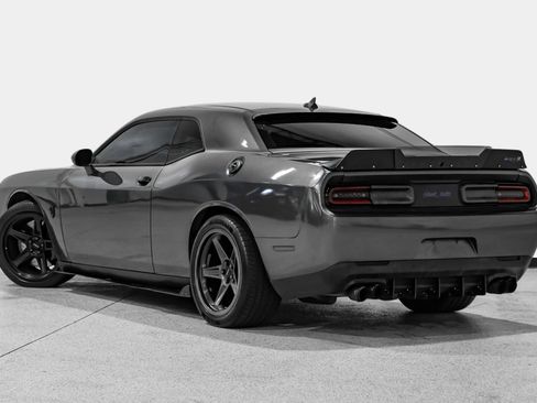 Used 2019 Dodge Challenger R/T Scat Pack w/ Dynamics Package RWD image 8