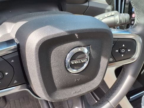 Used 2023 Volvo XC40 B5 Ultimate w/ Protection Package Premier AWD/4WD image 19