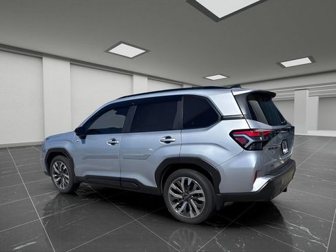 Certified 2025 Subaru Forester Touring AWD/4WD image 11