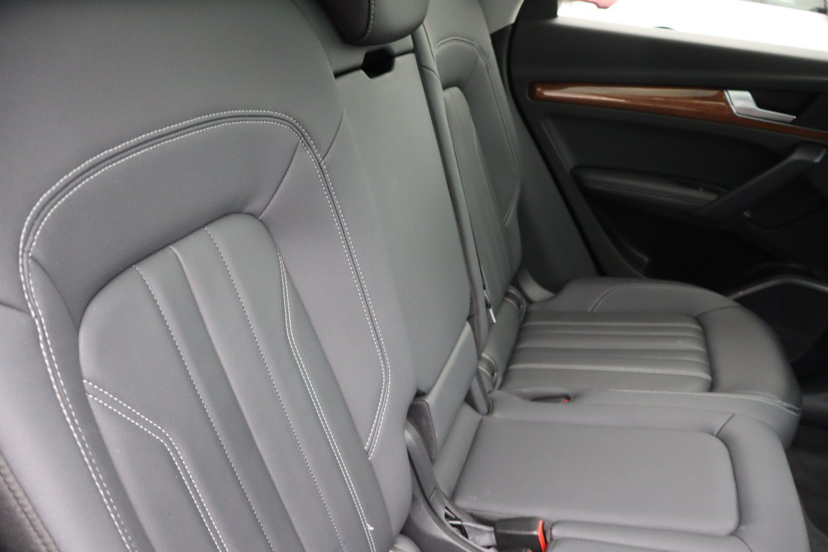 Used 2023 Audi Q5 2.0T Premium Plus w/ Premium Plus Package AWD/4WD image 24