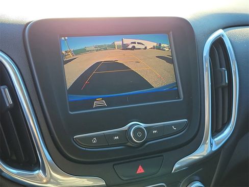 Used 2020 Chevrolet Equinox LT image 28