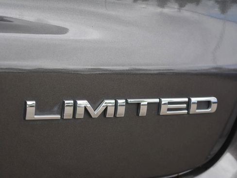 Used 2021 Jeep Compass Limited image 12