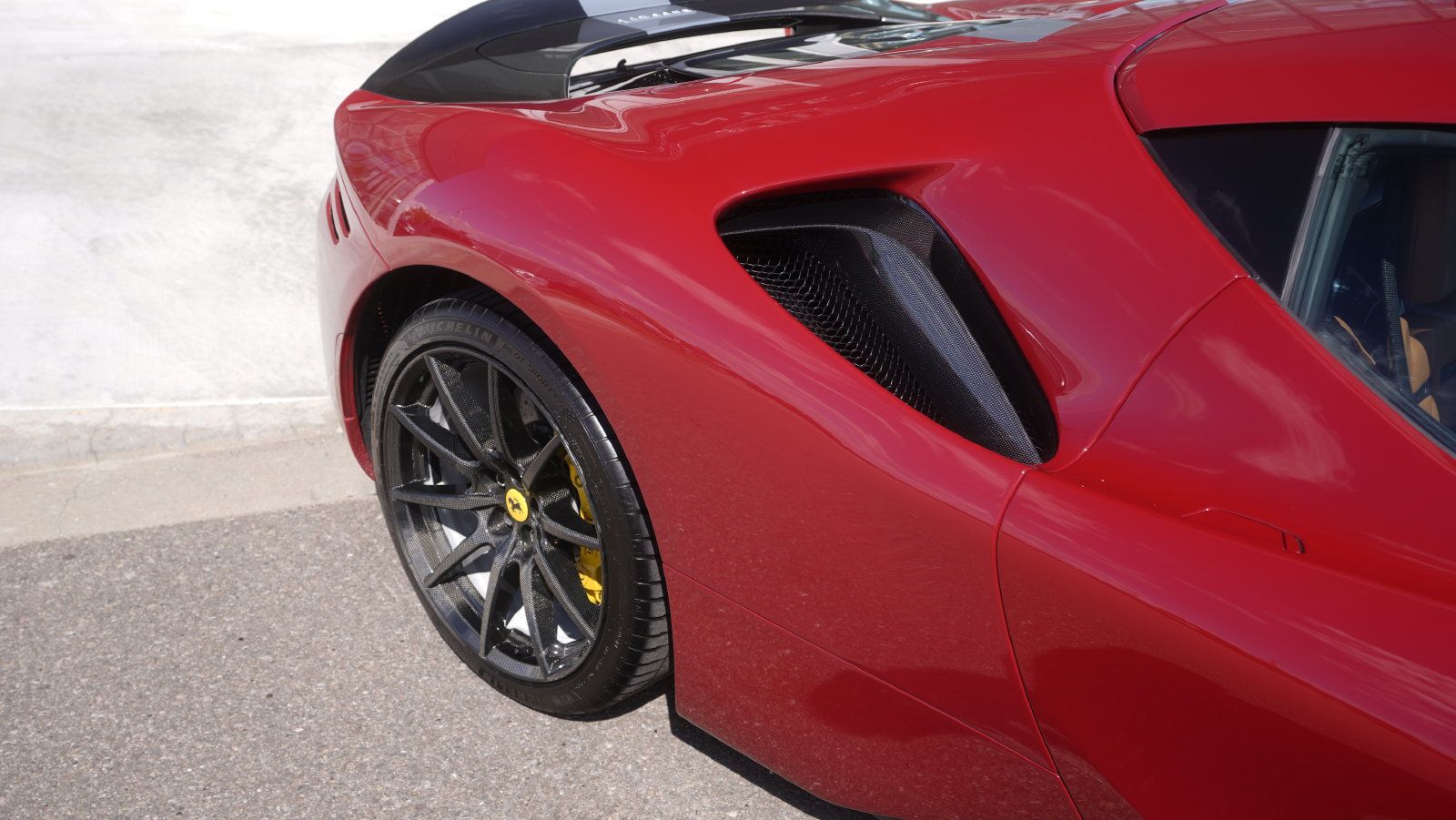Used 2022 Ferrari SF90 Stradale AWD/4WD image 23