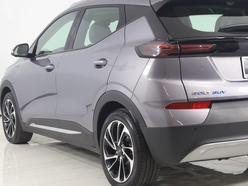Used 2023 Chevrolet Bolt EUV Premier image 20
