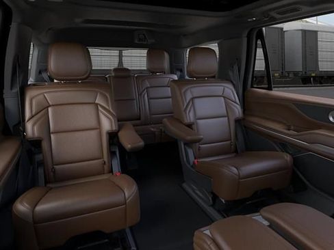 New 2026 Lincoln Navigator Reserve AWD/4WD image 11