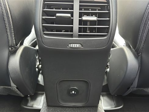 Used 2024 Ford Escape ST-Line Select w/ Tech Pack #2 image 37