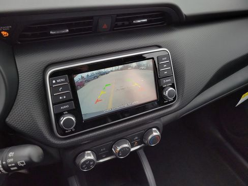 New 2025 Nissan Kicks Play S image 27