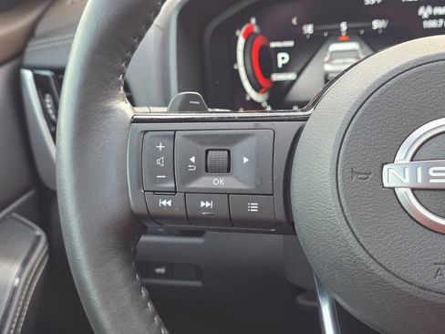 Used 2022 Nissan Rogue Platinum w/ Head-Up Display Package image 23