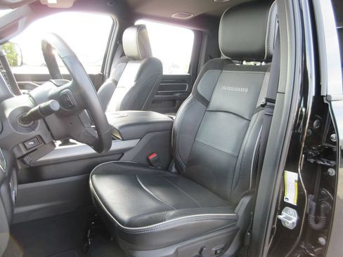 Used 2022 RAM 2500 Laramie w/ Night Edition AWD/4WD image 22