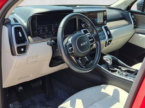 Used 2023 Kia Sorento S w/ Panoramic Sunroof Package AWD/4WD image 10