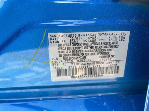 Used 2025 Nissan Sentra SV FWD image 30