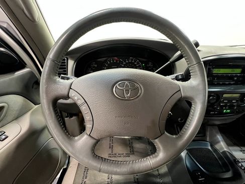 Used 2006 Toyota Sequoia SR5 AWD/4WD image 19